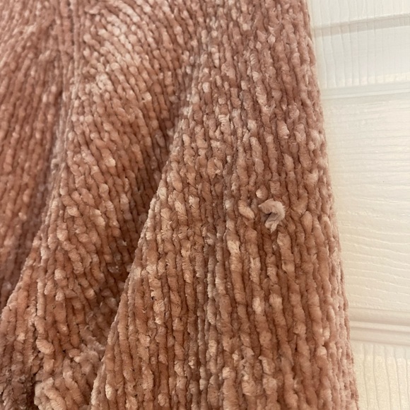 Express Super Soft Chenille Knit Long Sleeve Chunky V-neck Sweater Small - Picture 5 of 9